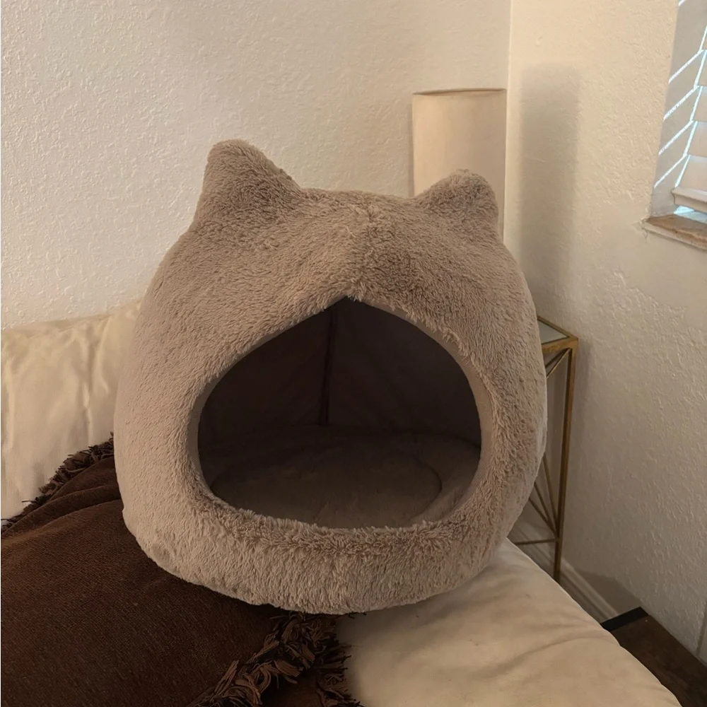 Cozy Cat Cave Bed - Tan
